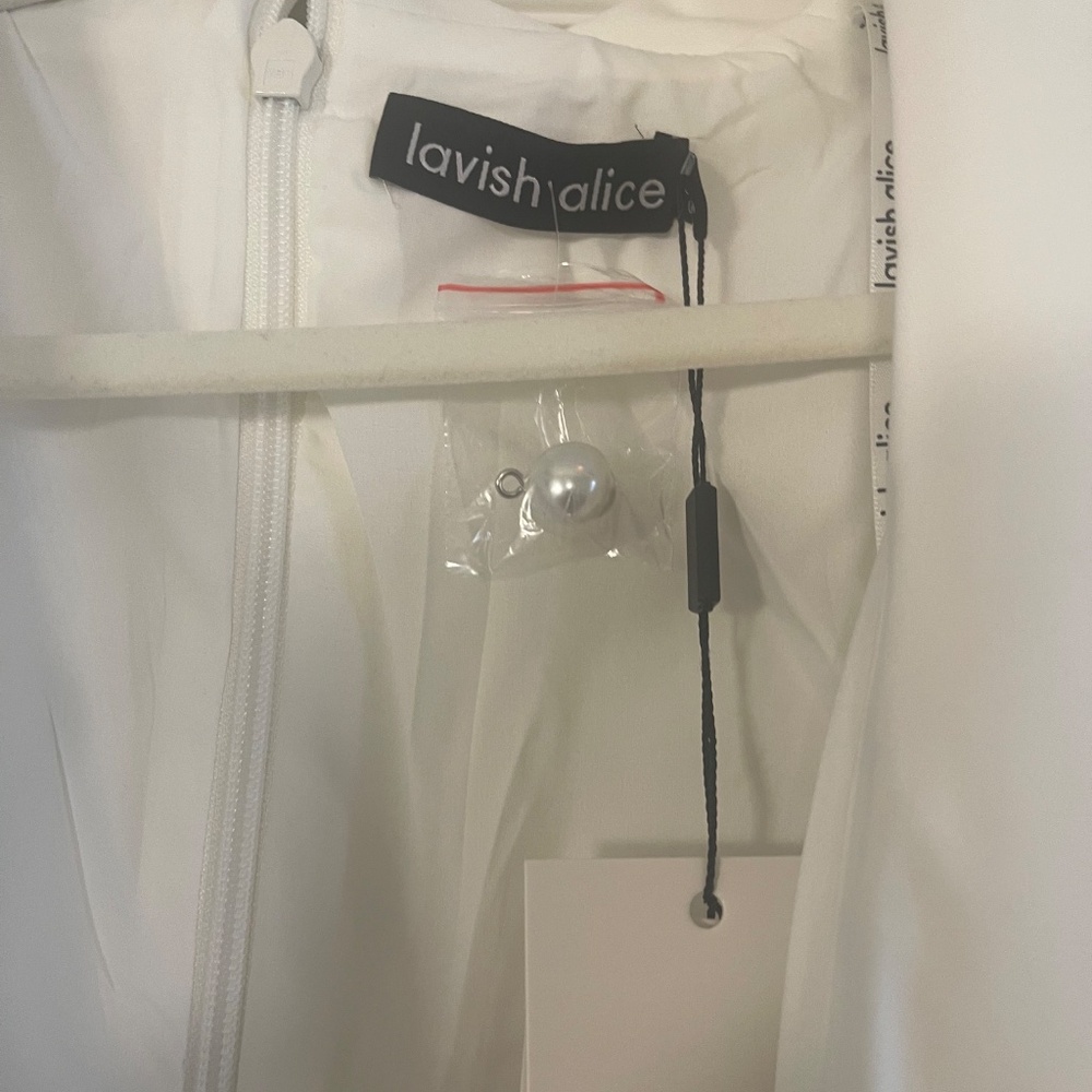 Dress - Picture 3 of 7
